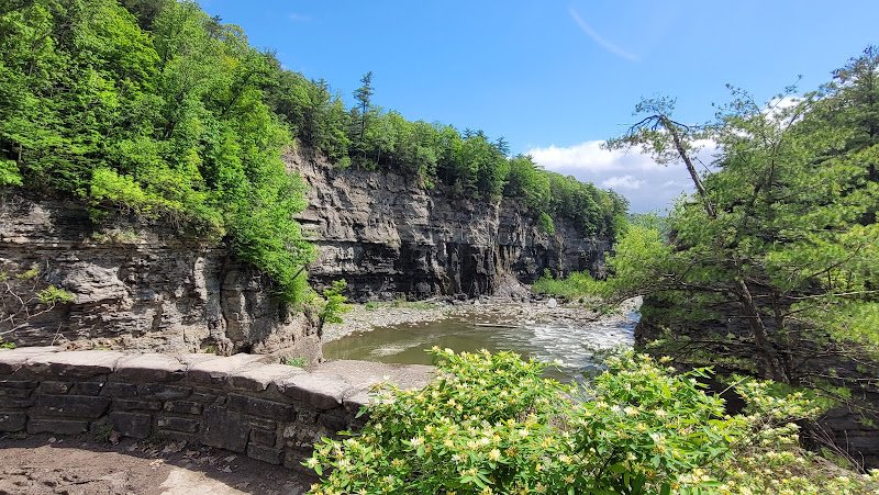 Castile Entrance / Letchworth State Park